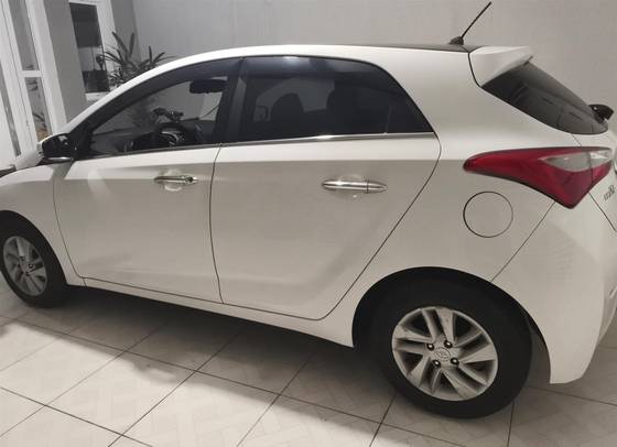 HYUNDAI HB20 1.0 COMFORT 12V FLEX 4P MANUAL HYUNDAI HB20 1.0 COMFORT 12V FLEX 4P MANUAL